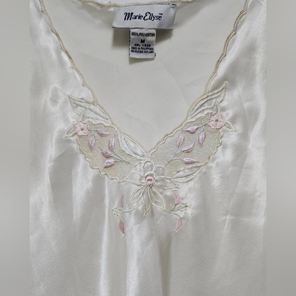 Marie Ellyse Vintage Cream Satin Nightgown. - Picture 3 of 5